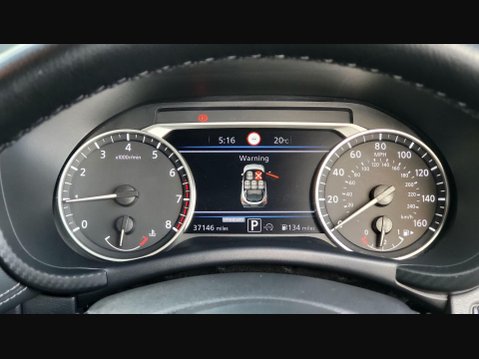Nissan Juke DIG-T TEKNA DCT 25