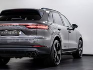 Porsche Cayenne 3.0T V6 SUV 5dr Petrol TiptronicS 4WD Euro 6 (s/s) (340 ps) 36
