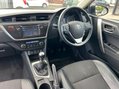Toyota Auris 1.6 V-Matic Excel Euro 5 5dr 23
