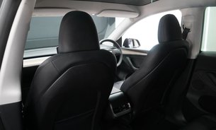 Tesla Model Y LONG RANGE AWD Comfort Suspension One Owner Tesla Comp Warranty until 12/27 19