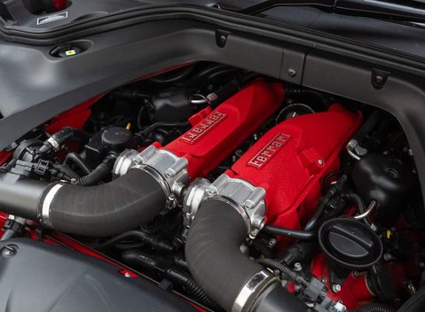 Ferrari California T Handling Speciale 32