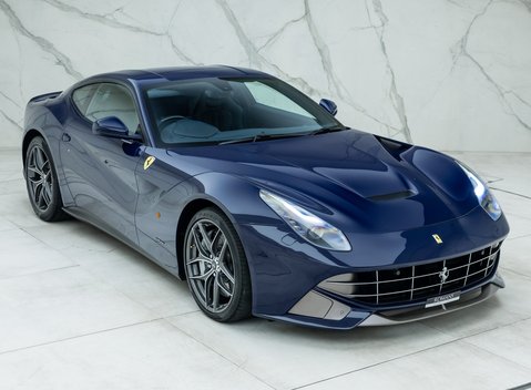 Ferrari F12 Berlinetta 8