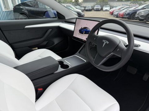 Tesla Model 3 (Dual Motor) Long Range Saloon 4dr Electric Auto 4WDE (346 ps) 2