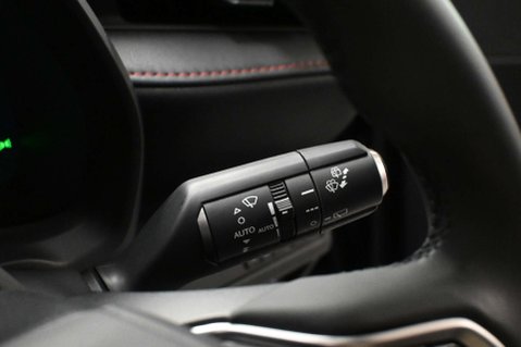 Lexus LBX 1.5 LBX Premium + CVT 5dr 54