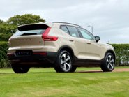 Volvo XC40 B4 PLUS 8