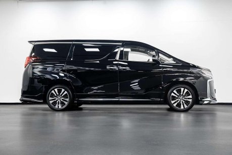 Toyota Alphard 2.5 MPV 2.5 SUV Automatic Petrol 15