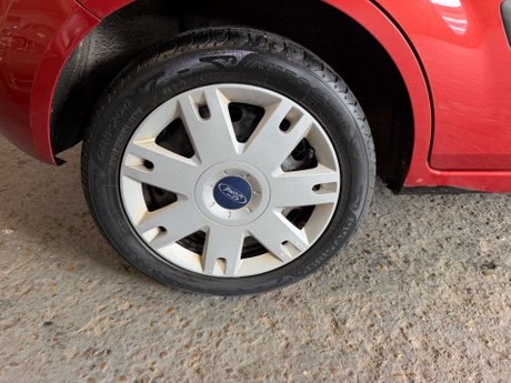 Ford Fiesta 1.25 Style Climate Hatchback 5dr Petrol Manual (142 g/km, 74 bhp) 16