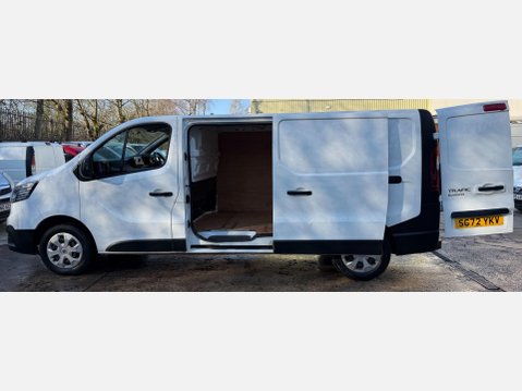 Renault Trafic 2.0 dCi Blue LL30 Business L2 H1 Euro 6 (s/s) 5dr 25