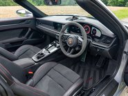 Porsche 911 Targa 4 GTS PDK 9