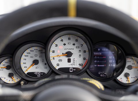 Porsche 911 (991.2) GT3 RS Weissach 18