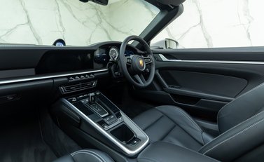 Porsche 911 Targa 4S (992) 20