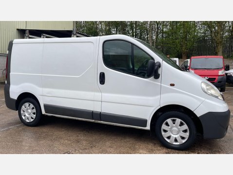 Vauxhall Vivaro 2.0 2700 CDTi FWD L1 4dr 6