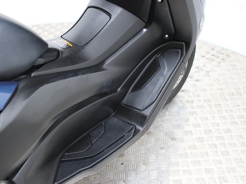 Yamaha Nmax 125 GPD125-A ABS 22