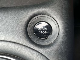 Nissan Juke 1.6 Juke Tekna HEV CVT 5dr 50