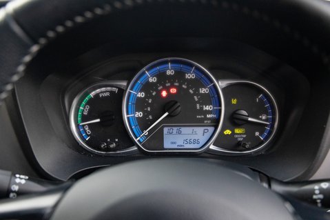 Toyota Yaris VVT-I DESIGN M-DRIVE S TSS 15