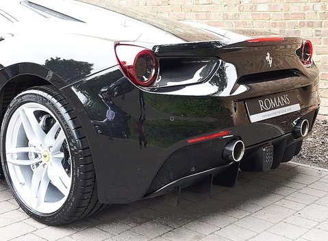 Ferrari 488 GTB 8