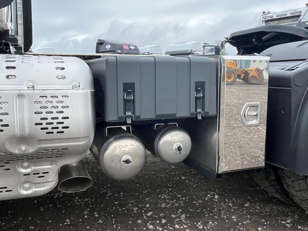 Iveco X-Way 580 Rear Steer Tag Axle 5