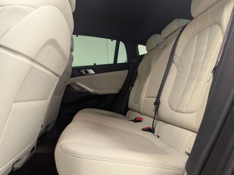 BMW X6 3.0 X6 xDrive 40d M Sport MHEV Auto 4WD 5dr 44