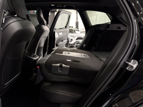 Volvo XC60 B5 ULTRA BLACK EDITION AWD 36