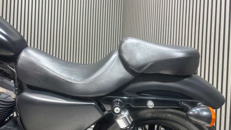 Harley-Davidson Sportster 883 XL883N IRON 2015 20K NEW MOT SERVICED CRUISER BIKE 32