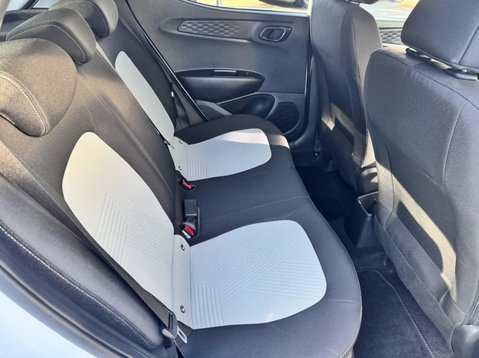Hyundai i10 MPI PREMIUM 19