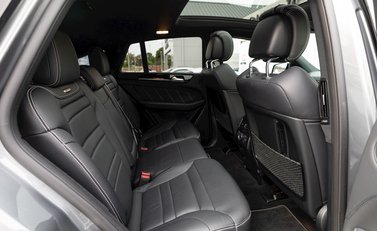 Mercedes-Benz GLE 63 S 4MATIC Night Edition 15