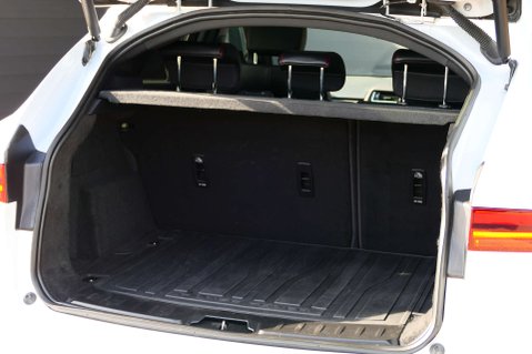 Jaguar E-Pace 2.0 E-PACE Chequered Flag AWD Auto 4WD 5dr 18