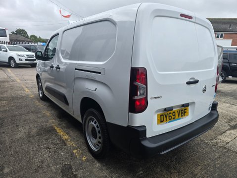 Vauxhall Combo L2H1 2300 EDITION S/S 4