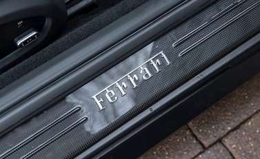 Ferrari GTC4 Lusso 20