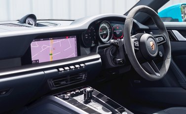 Porsche 911 (992) Carrera S 17