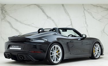 Porsche 718 Boxster Spyder 10