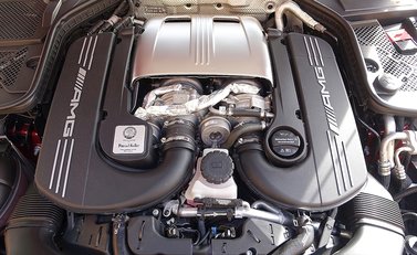 Mercedes-Benz C63 C63 S Saloon 11