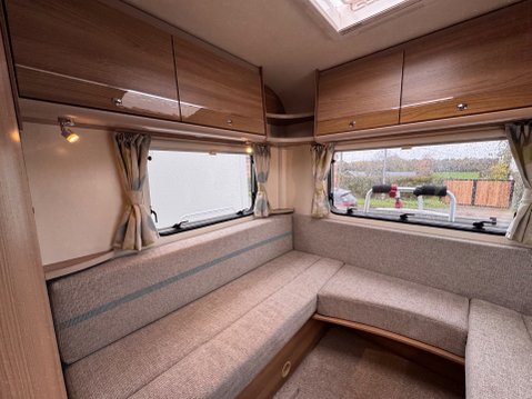 Bailey Approach Advance 665 21