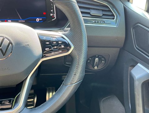 Volkswagen Tiguan 1.5 Tiguan R-Line TSi Semi-Auto 5dr 27