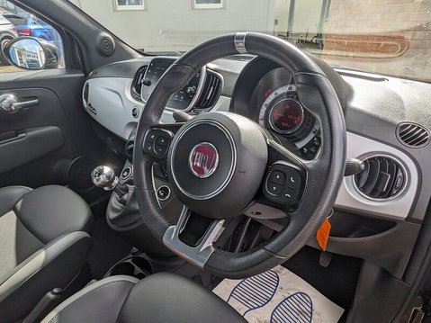Fiat 500 C CONNECT MHEV 30