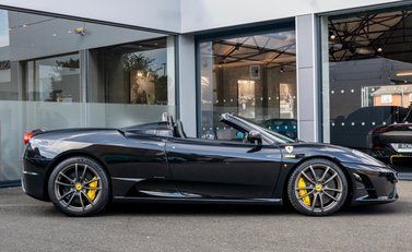 Ferrari 430 Scuderia SPIDER 16M 2