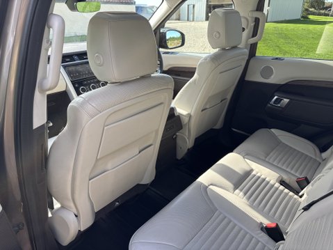 Land Rover Discovery TD6 HSE 18