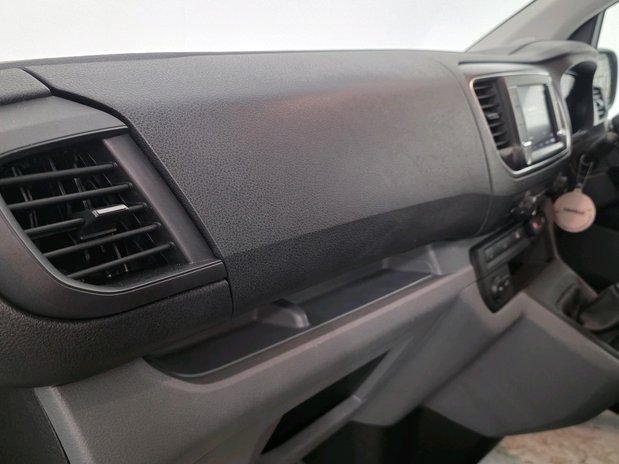 Vauxhall Vivaro Vauxhall Vivaro L2 Diesel 2900 1.5d 100ps Dynamic H1 Van 13