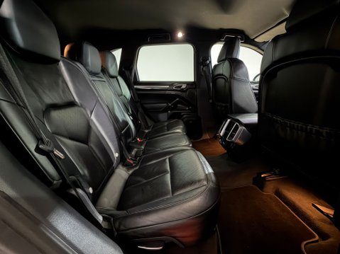 Porsche Cayenne D V8 S TIPTRONIC S 19
