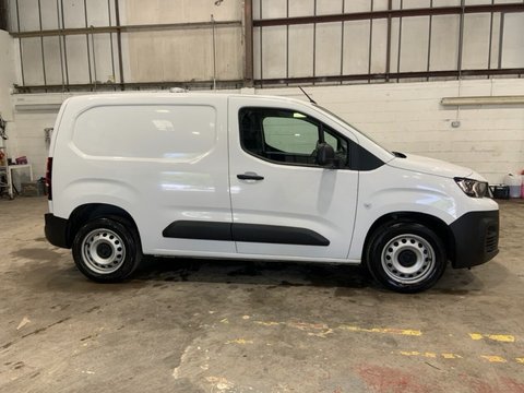 Peugeot Partner BLUEHDI PROFESSIONAL PREMIUM PLUS L1 4
