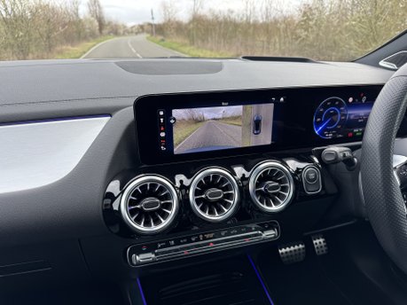 Mercedes-Benz EQA EQA 350 4Matic AMG Line Premium Plus Auto Electric 66 KWH PAN ROOF/HEADS UP 9