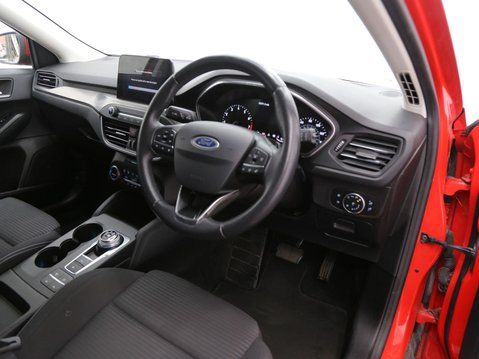 Ford Focus 1.0T EcoBoost Titanium Auto Euro 6 (s/s) 5dr 21