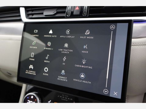 Jaguar F-Pace 2.0 F-Pace R-Dynamic SE Black PHEV AWD Auto 4WD 5dr 40