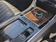 Jaguar XF PORTFOLIO 23