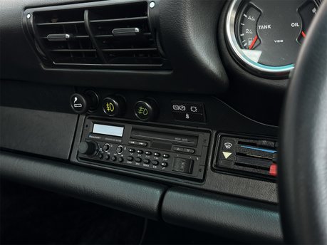 Porsche 911 Carrera Sport Back-Date 77