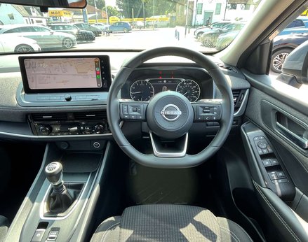 Nissan Qashqai 1.3 Qashqai Acenta Premium DiG-T MHEV 5dr 19