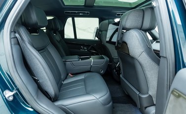 Land Rover Range Rover P530 SV 18