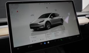 Tesla Model Y RWD One Owner GROK AI Adaptive LEDs Heated Steering Wheel and Seats VAT Q 19