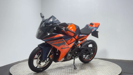 KTM RC 390 2024 1K VERY CLEAN A2 READY SPORTS BIKE 390CC 5