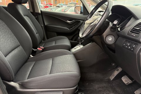 Hyundai ix20 1.6 ACTIVE AUTOMATIC.. LOOK! ONLY 23000 MILES! 18